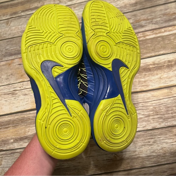 Nike Hyperdunk Low (Hyper Blue/Electric Green) U.S. 9.5 - Picture 8 of 13